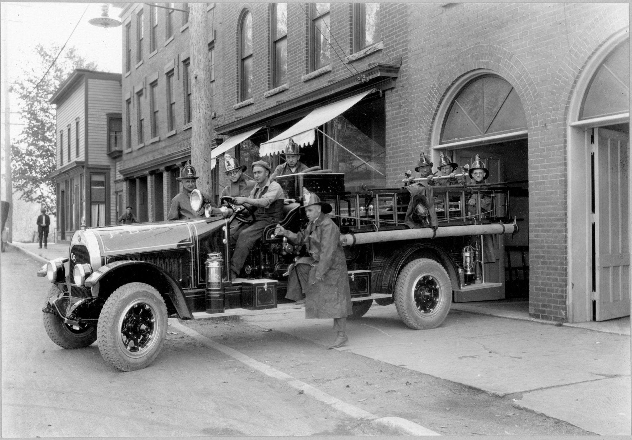 kerns-fire-truck001 - Lock 52 Historical Society of Port Byron NY